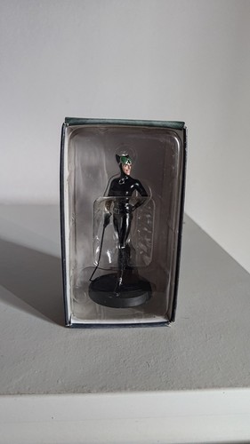 Statuina catwoman superhero - statuina,